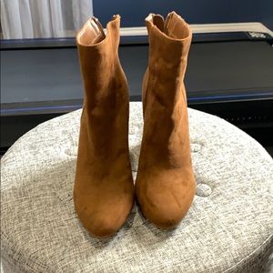 JustFab brown chunky heels boots